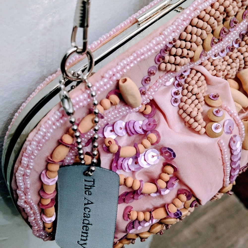 Purses - Picture 2 of 8